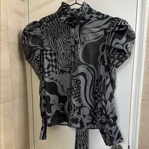 New With Tags CQ by CQ high quality Black and Gray Dramatic Puffed Sleeve Blouse